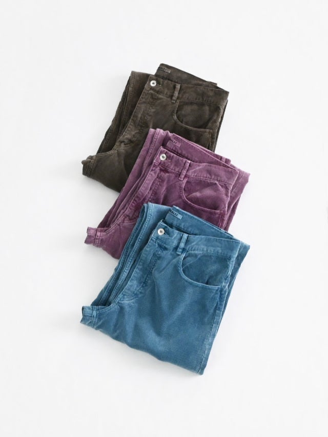 AURALEE (オーラリー) GARMENT-DYED FINX CORDUROY 5P WIDE PANTS | Strato
